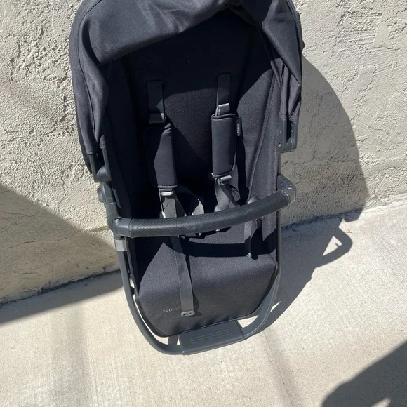 NWT RumbleSeat V2 by UPPAbaby (JAKE) - Picture 2 of 6